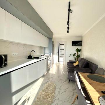 Гайдамацька, 13Б