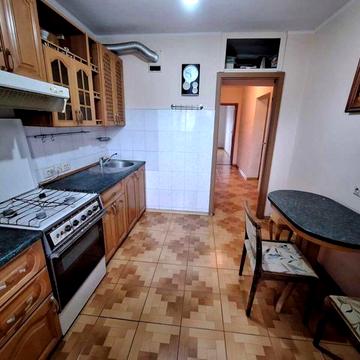 Драгоманова вул., 20