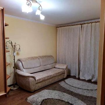 Братів Дужих вул. (Володимира Комарова), 37