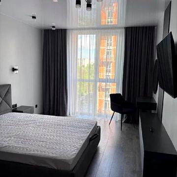 Роксоляни вул., 18