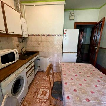 Скляна вул., 9