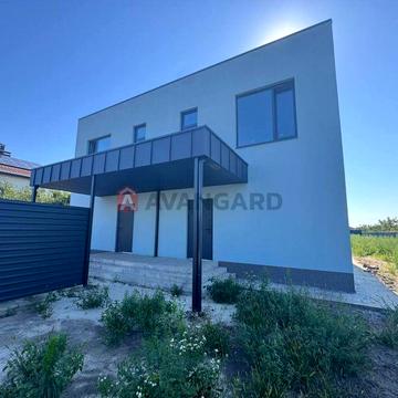 Продаж сучасного дуплекса