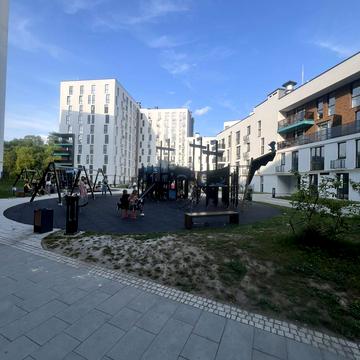 Малоголосківська вул., 40