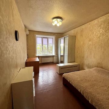 Фабрично-Заводська вул., 33