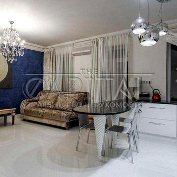 Продаж квартири 2 спальні 80м2 біля Мариинського парку