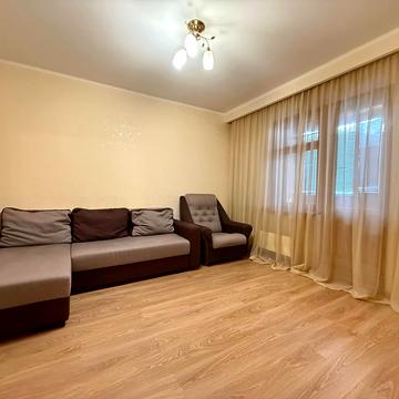 Олександра Мишуги вул., 11