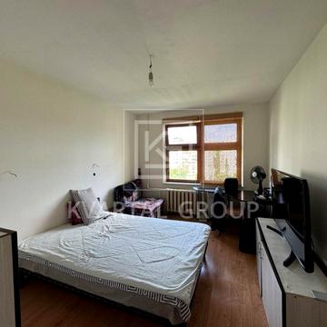 Академіка Булаховського вул., 30-А