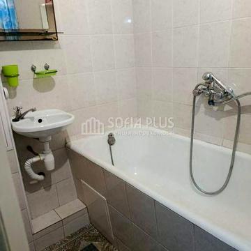 Срочно! 2к, Запорожця Петра вул. 6, недорого