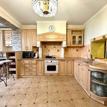 ОРЕНДА 4-кім квартира, вул. Крайня, РЕМОНТ, меблі, техніка