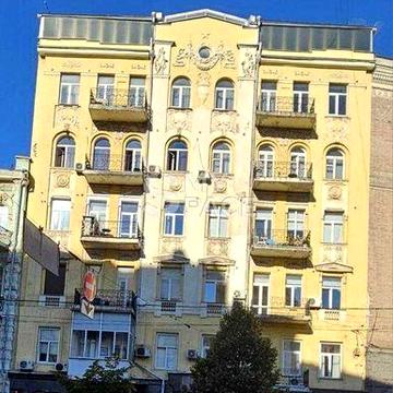 Центр, В.Васильківська 3к квартира 98м., може бути й прекрасним офісом