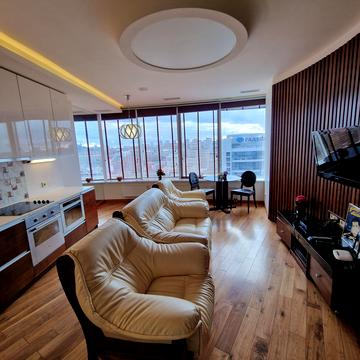 Королеви Єлизавети ІІ вул. (Глинки), 2