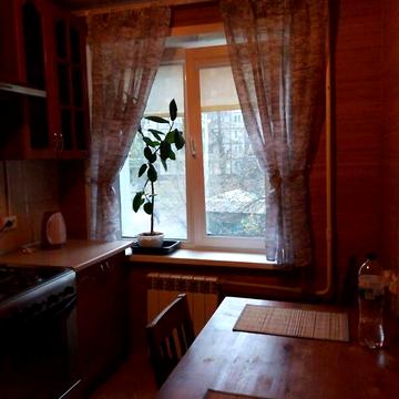 Довгострокова оренда 2к Квартира Метробудівська вулиця