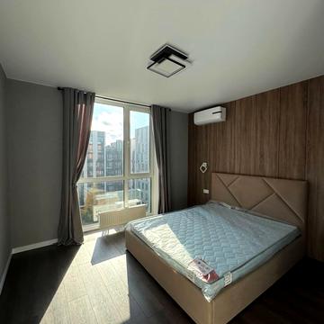 Тадея Рильського бульв., 5