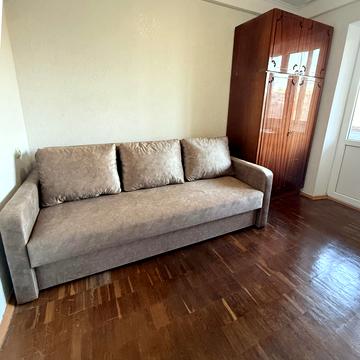 Мілютенка вул., 46