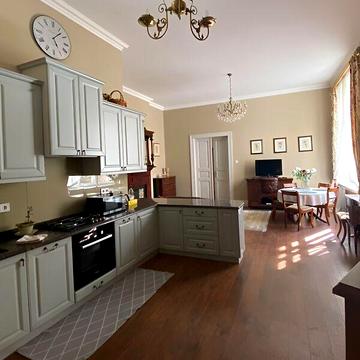 Довгострокова оренда 2к Квартира Ужгородська вулиця