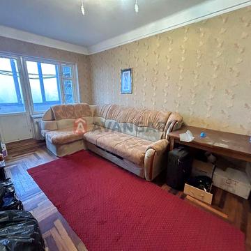 Трикімнатна квартира на Космосі