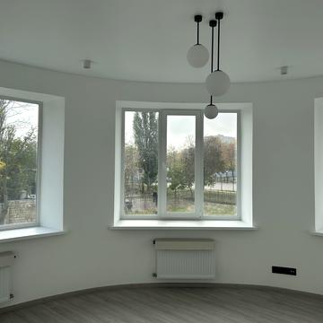 Хантадзе вул., 1