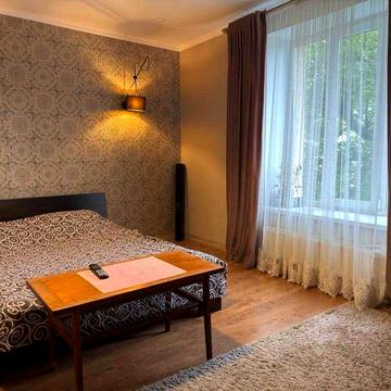 Оренда 3-кімнатної квартири на вул. Багряного