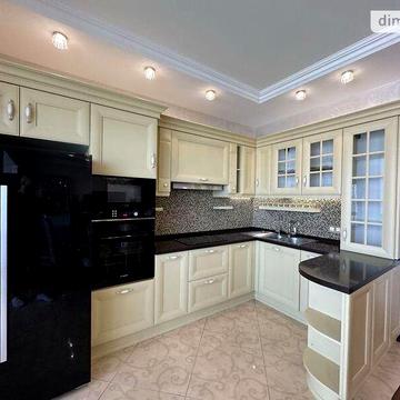 Довгострокова оренда 3к Квартира Херсонська вулиця