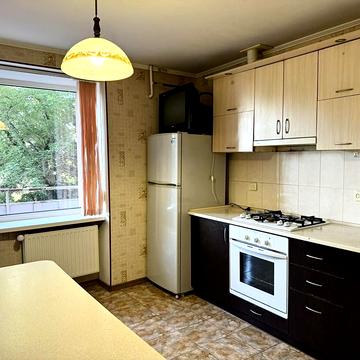 Олексія Вадатурського вул. (Маршала Малиновського), 37