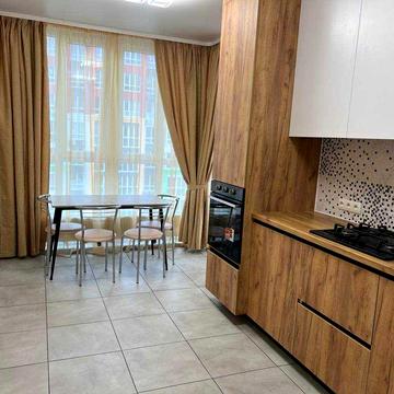 Світла, затишна квартира з ремонтом 40 м.кв., Добре місто-2.