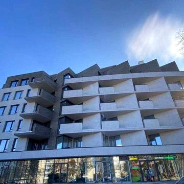 Продаж без комісії 111 Зелена біля парку 50 м2