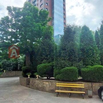 2к.кв парк.Шевченко (Башни).Закрытый двор.Газ.колонка 52000$