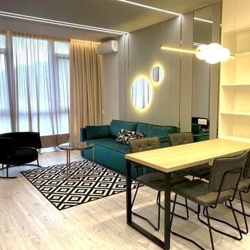 Джона Маккейна вул. (Івана Кудрі), 1