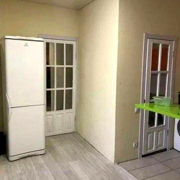 2-к, Москалівська вул., 11Б, Цирк