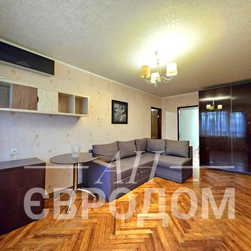 Світла вул., 3б