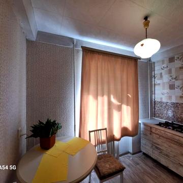 Затишна квартира центр Комунарського району