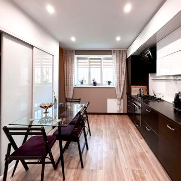 Ясна вул., 12