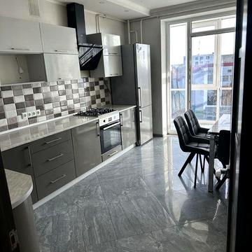 Оренда одно ( дво-) кімнатної квартири в ЖК Яровиця