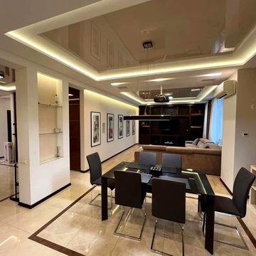 Лесі Українки бульв., 7-А