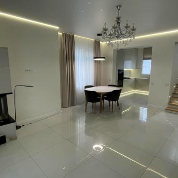 Українська вул., 34