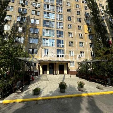 Добровольців пров., 10