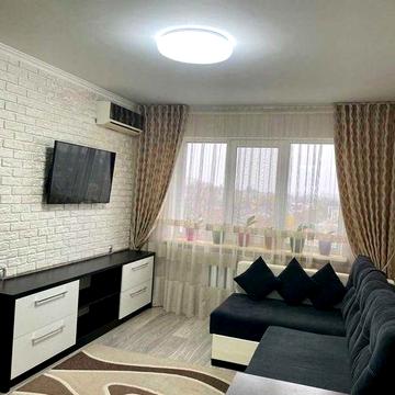 Продаж 2 кім.кварт. р-н *Шкільна*. Працюємо з програмами.