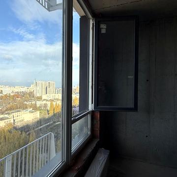 Івана Франка вул., 40 к1