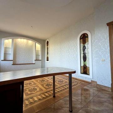 2 рівнева 192 м Центр Коцюбинського Автономне Паркінг Елітний будинок