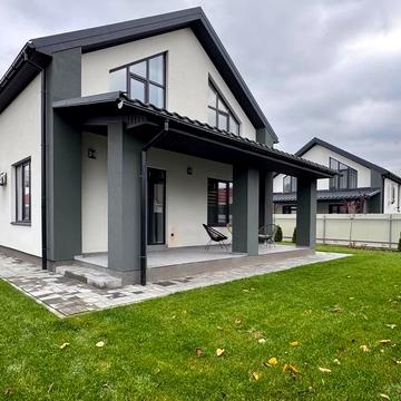 Леонтовича вул., 12