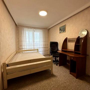 Долгосрочная аренда трёхкомнатной квартиры в Черноморске.Район 7 школы