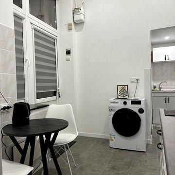 Оренда квартири в центрі. Студія. Вулиця Краківська