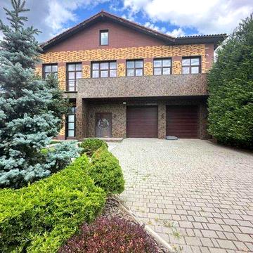 видео! дом с бассейном, Совиньон