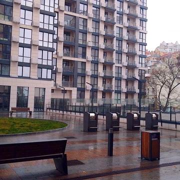 ЖК Ярославів Град ( Бульварно Кудрявська 17 а)