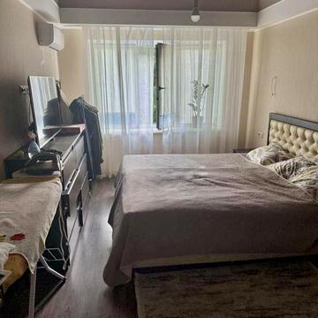 Верховної Ради бульв., 22-Б