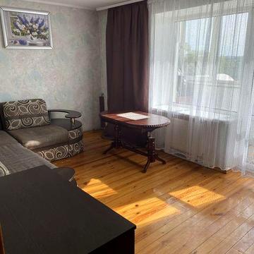 Здається житло в оренду двух кімнатна квартира в районі автовакзалу до