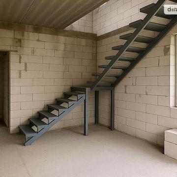 Продаж 4к Дім Молодіжна вулиця