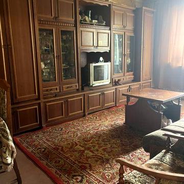 Продам 3 -кімнатну квартиру,Лівий берег.