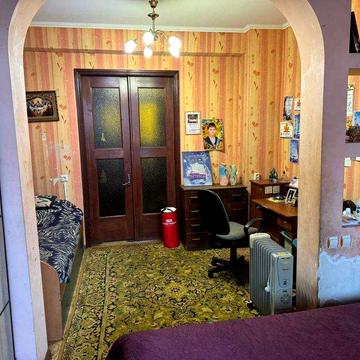 Продам 2-х комн.кв. по пр.Соборный, р-н театра Магара