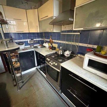 Продам 2-х комн.кв. по пр.Соборный, р-н театра Магара